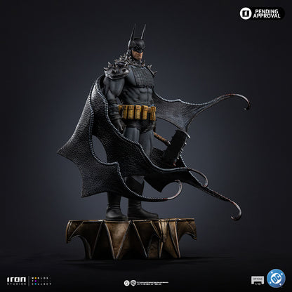 DC Comics Iron Studios Batman Absolute DCCDCG133125-10 1/10 Licensed Resin Statue