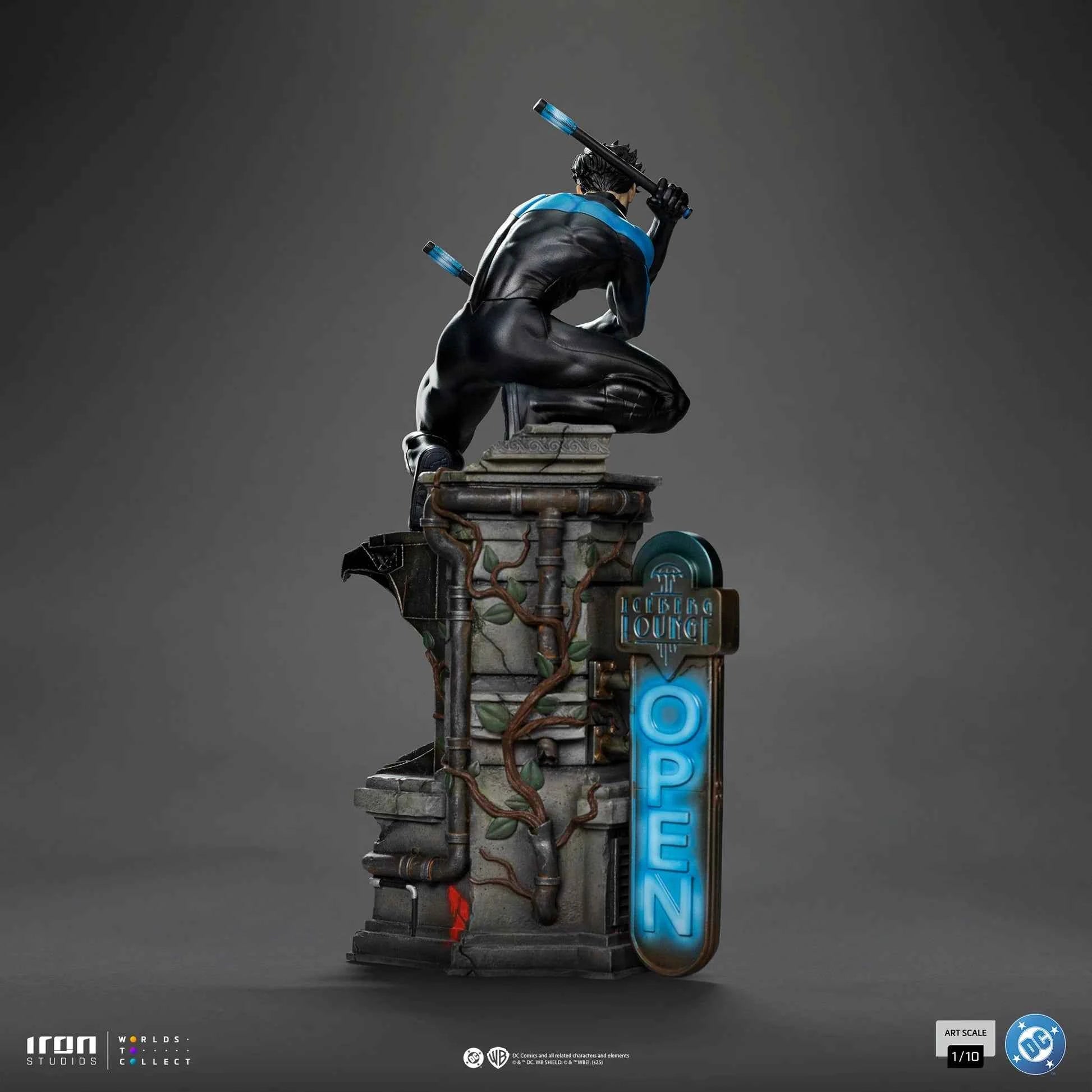 DC Comics Iron Studios Nightwing DCCDCG128525-10 1/10 Licensed Resin Statue