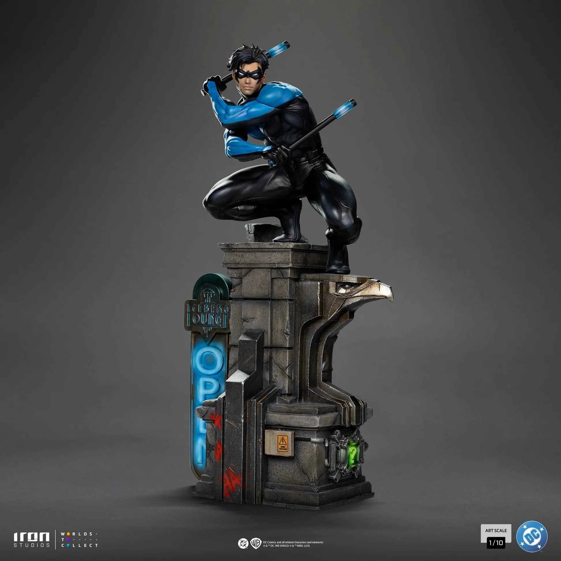 DC Comics Iron Studios Nightwing DCCDCG128525-10 1/10 Licensed Resin Statue