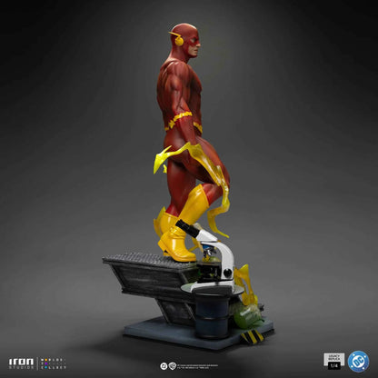 DC Comics Iron Studios The Flash Legacy Replica DCCDCG128325-14 1/4 Licensed Resin Statue