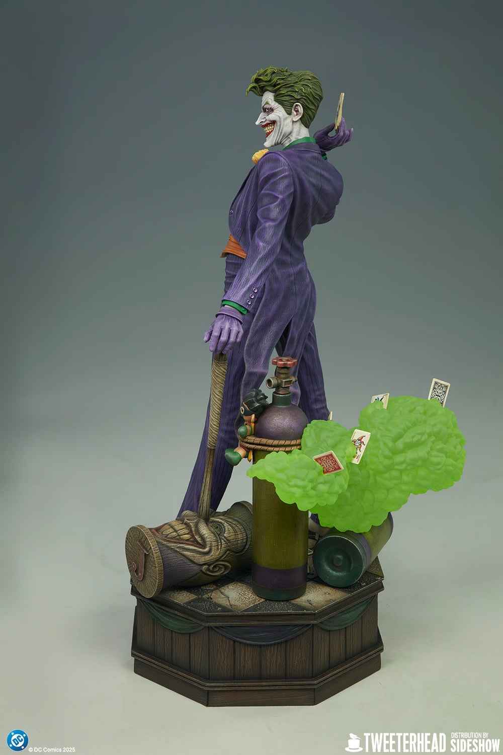 DC Comics Sideshow & Tweeterhead Studio The Joker 9030192 Licensed Resin Statue