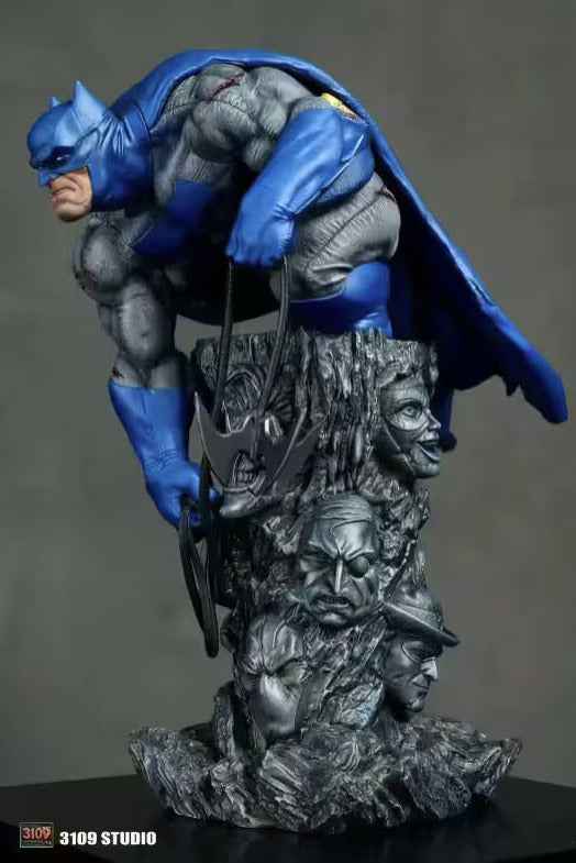 DC Comics 3109 Studio Batman Dark Knight Returns Resin Statue