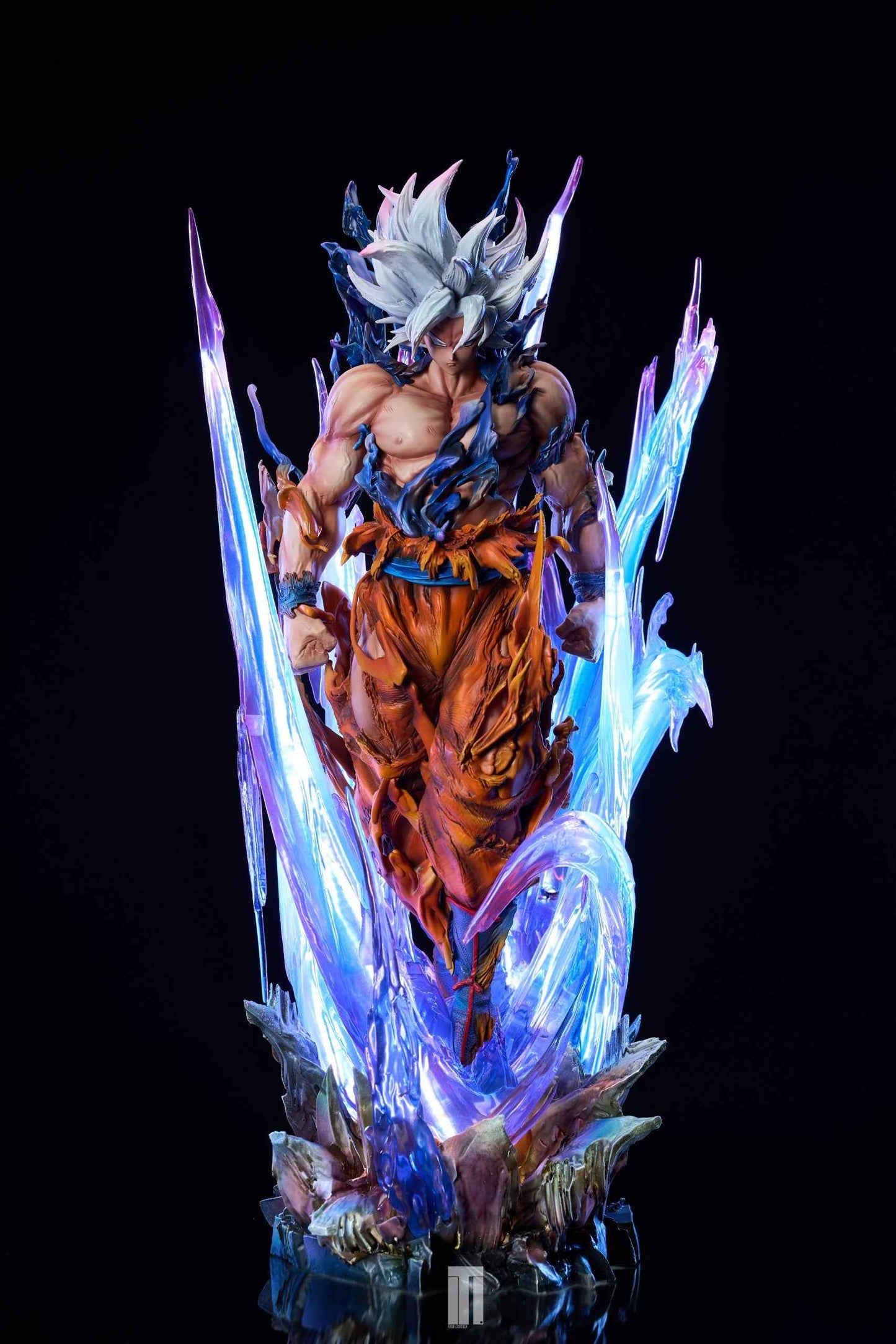 Dragon Ball Iron Curtain Studio Son Goku Resin Statue