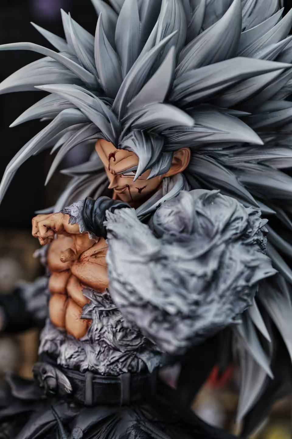 Dragon Ball Kuang Feng Studio Son Goku SJ4 & SSJ5 Resin Statue