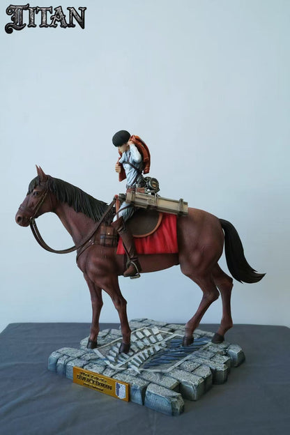 Attack on Titan Saoirse Studio Go Captain Levi Ackerman Resin Statue
