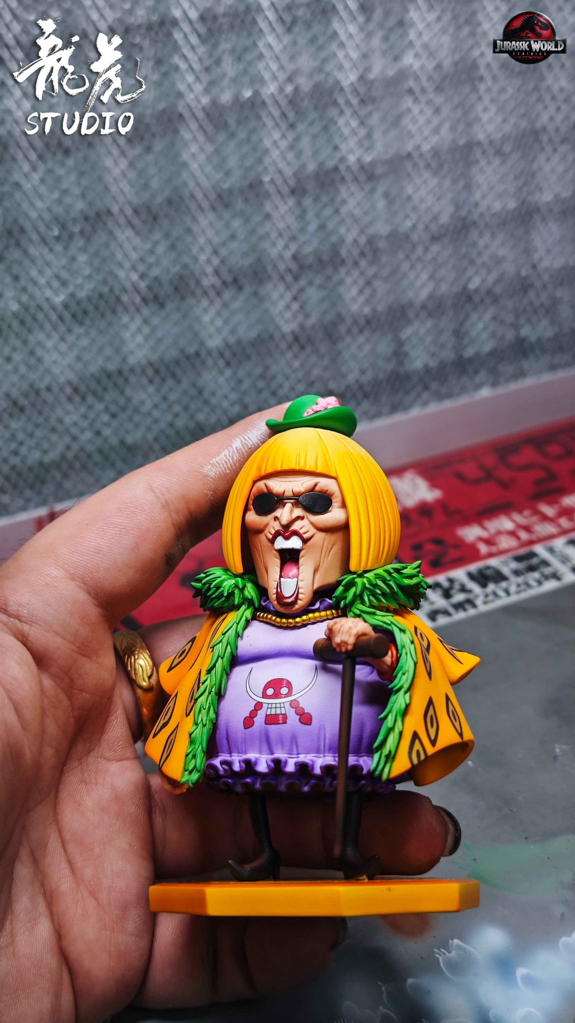 One Piece Long Hu Studio Miss Buckingham Stussy "Miss Buckin" Resin Statue