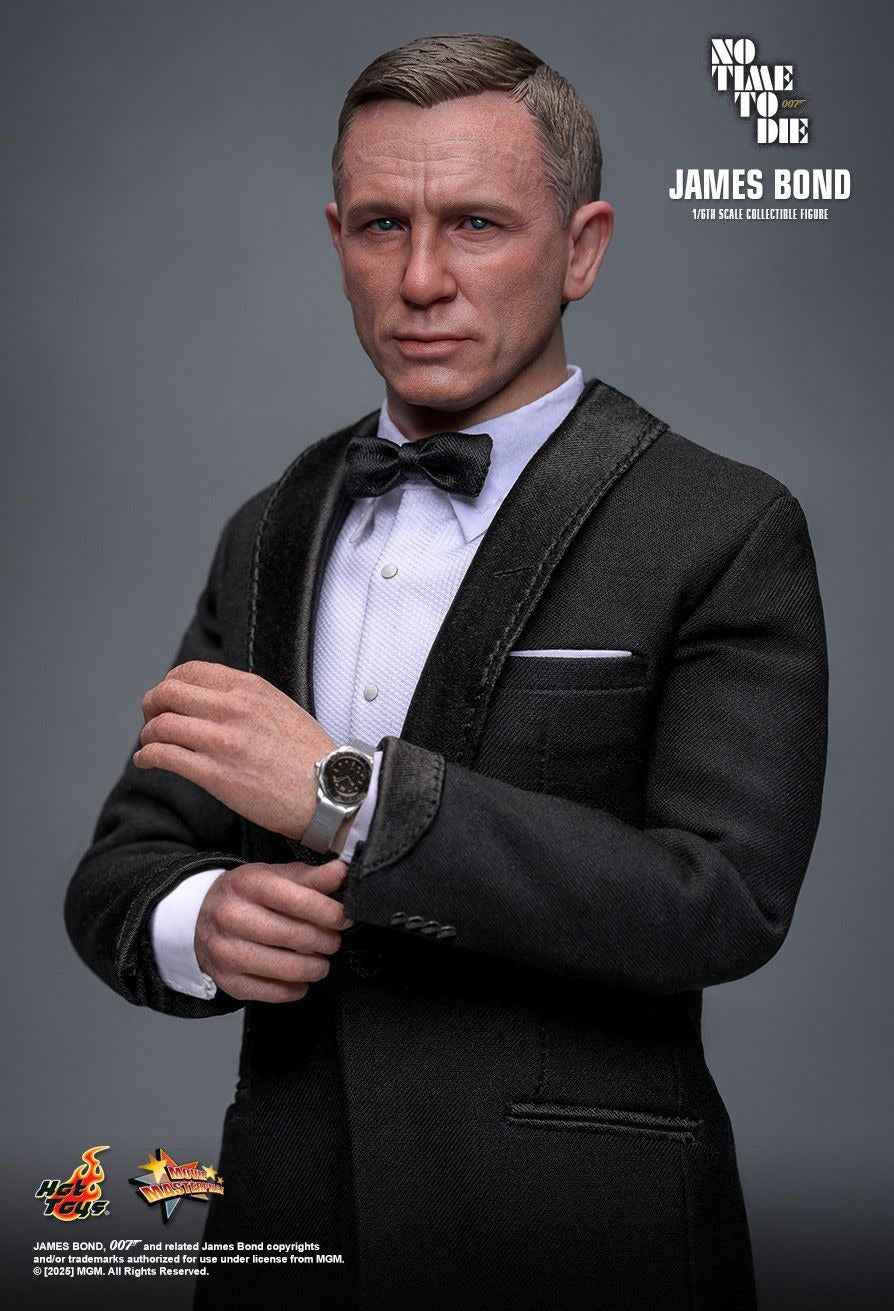 James Bond Hot Toys No Time To Die James Bond MMS803 Licensed Action Figure
