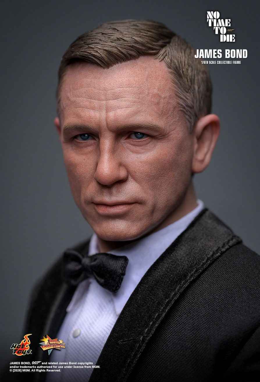 James Bond Hot Toys No Time To Die James Bond MMS803 Licensed Action Figure
