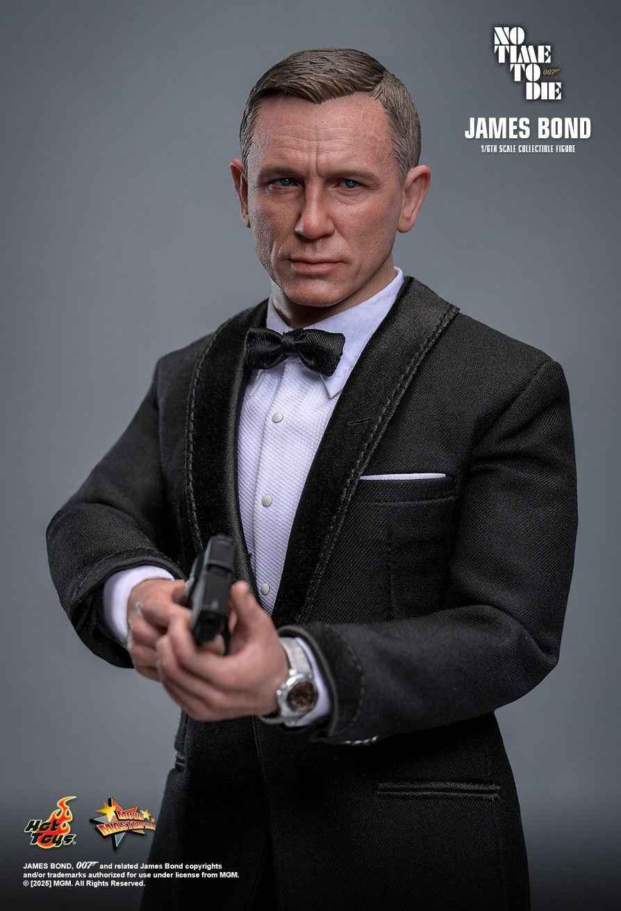 James Bond Hot Toys No Time To Die James Bond MMS803 Licensed Action Figure