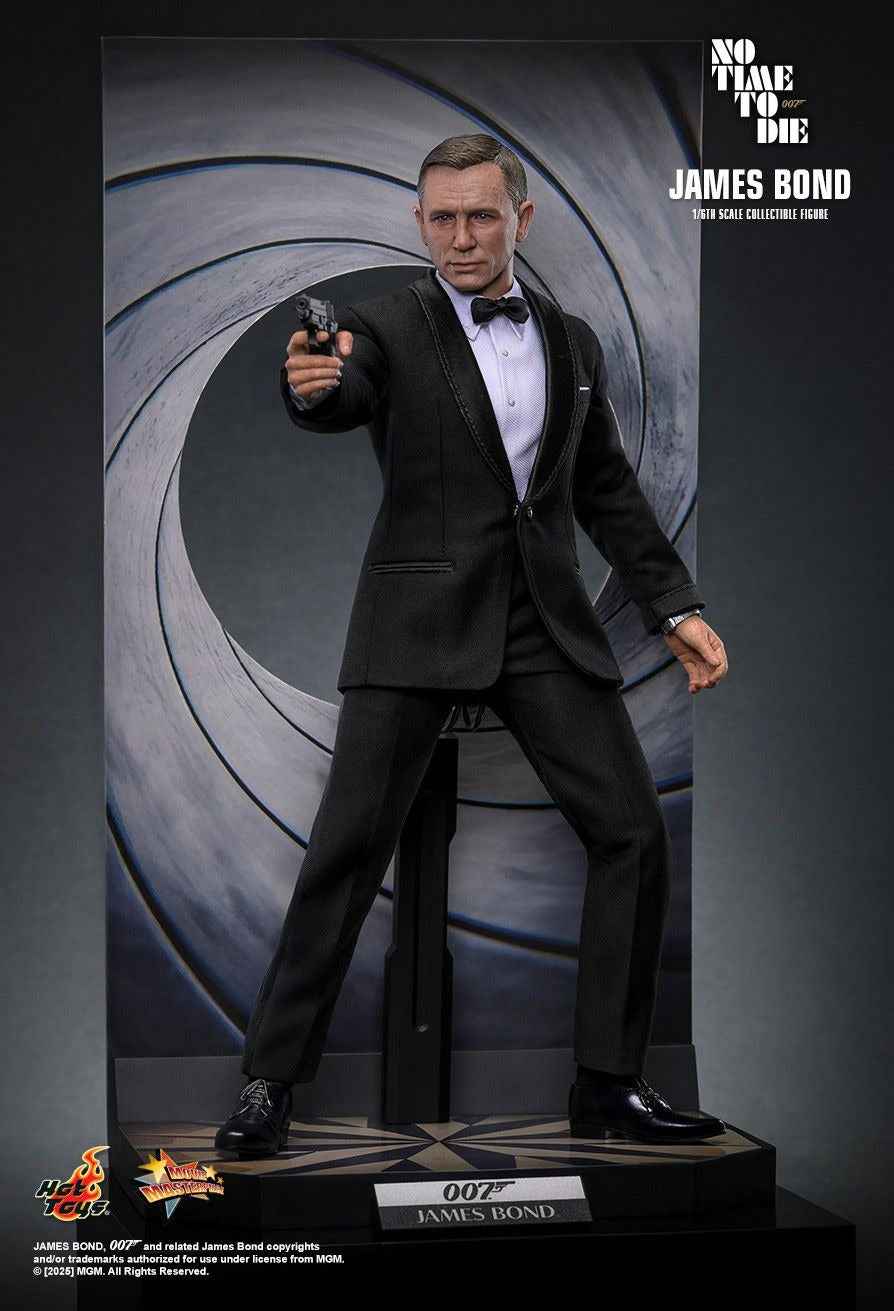 James Bond Hot Toys No Time To Die James Bond MMS803 Licensed Action Figure