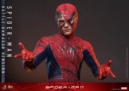 Marvel Hot Toys Spider-Man Peter Parker Battle-Damaged MMS859 Licensed Action Figure