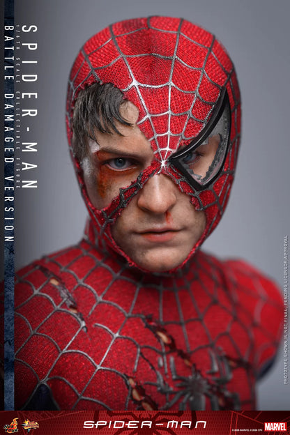 Marvel Hot Toys Spider-Man Peter Parker Battle-Damaged MMS859 Licensed Action Figure