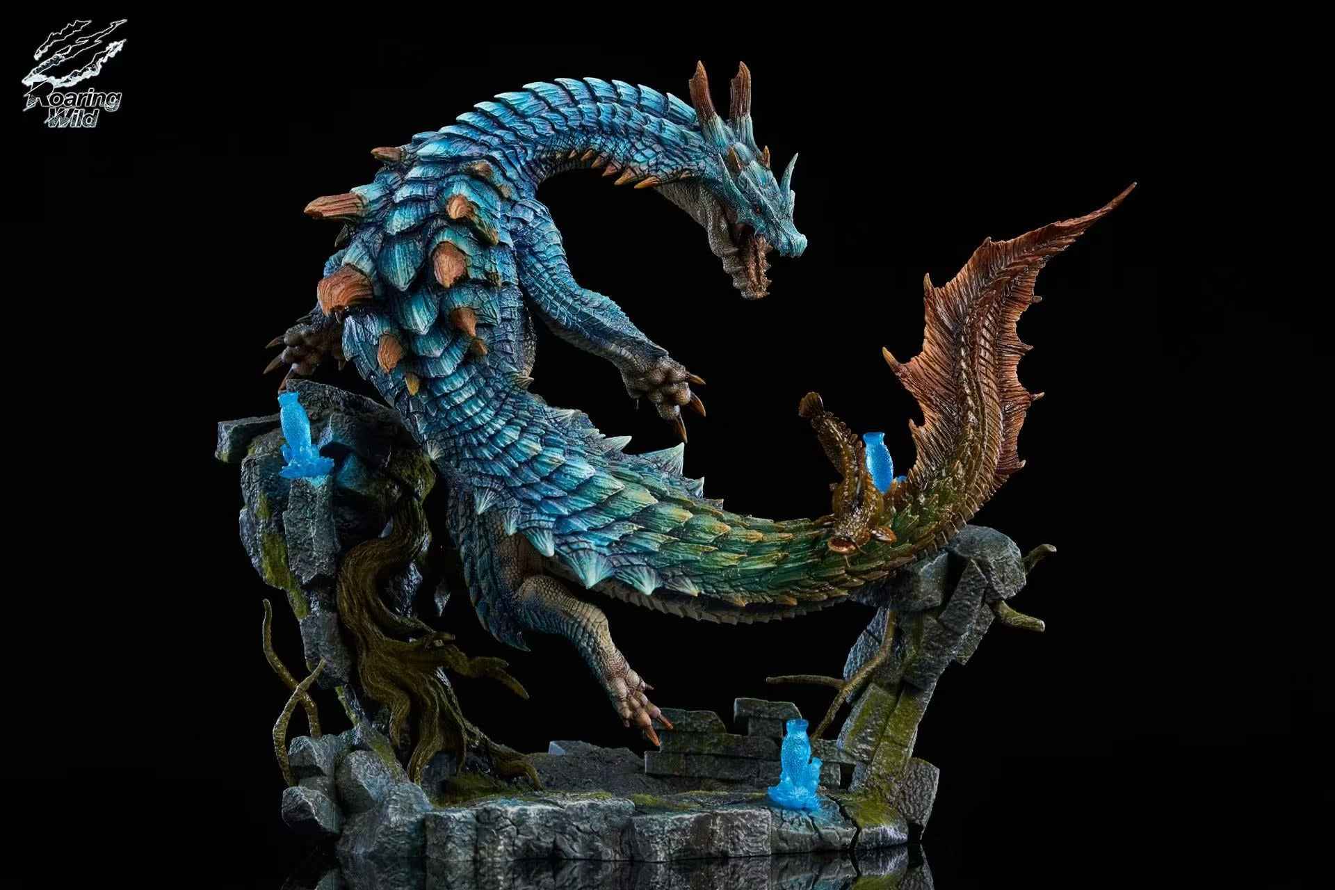 Monster Hunter Roaring Wild Studio Lagiacrus & Abyssal Lagiacrus Resin Statue