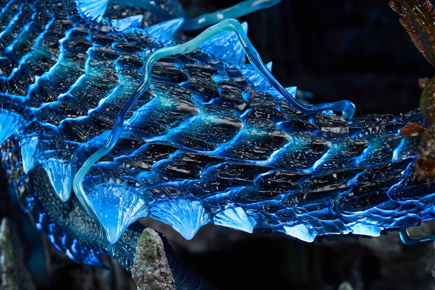 Monster Hunter Roaring Wild Studio Lagiacrus & Abyssal Lagiacrus Resin Statue