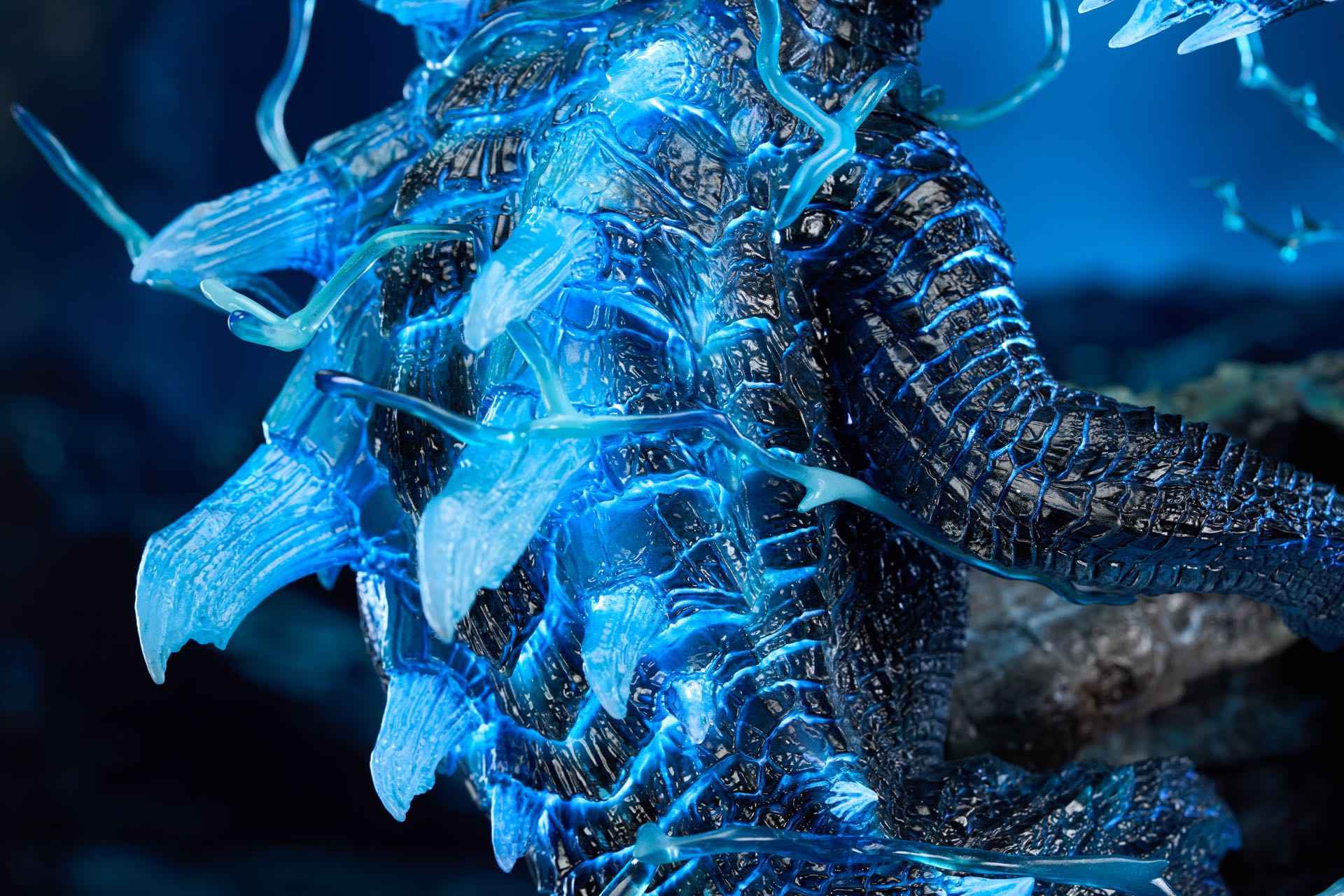 Monster Hunter Roaring Wild Studio Lagiacrus & Abyssal Lagiacrus Resin Statue