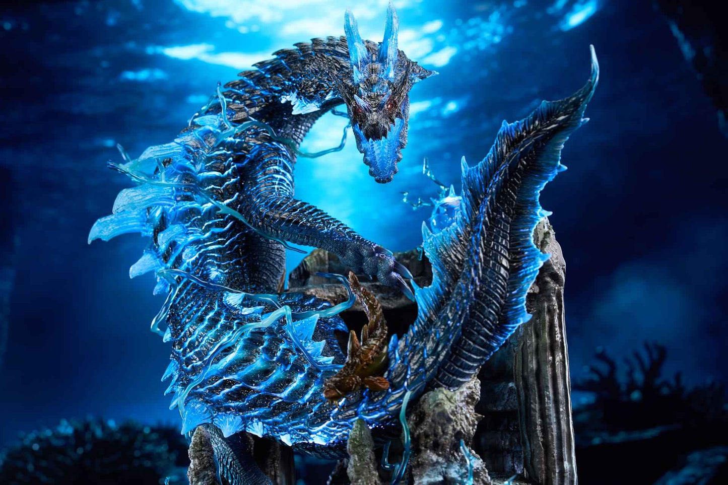 Monster Hunter Roaring Wild Studio Lagiacrus & Abyssal Lagiacrus Resin Statue