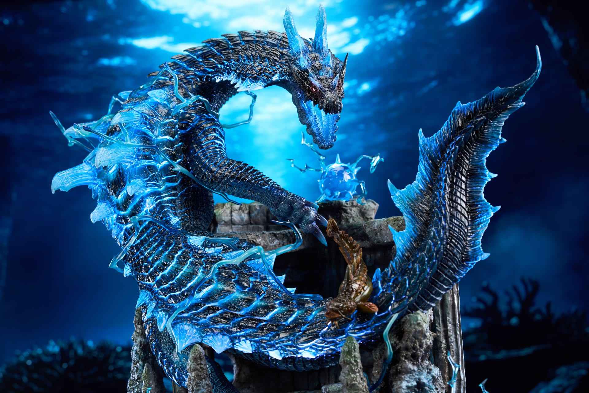 Monster Hunter Roaring Wild Studio Lagiacrus & Abyssal Lagiacrus Resin Statue