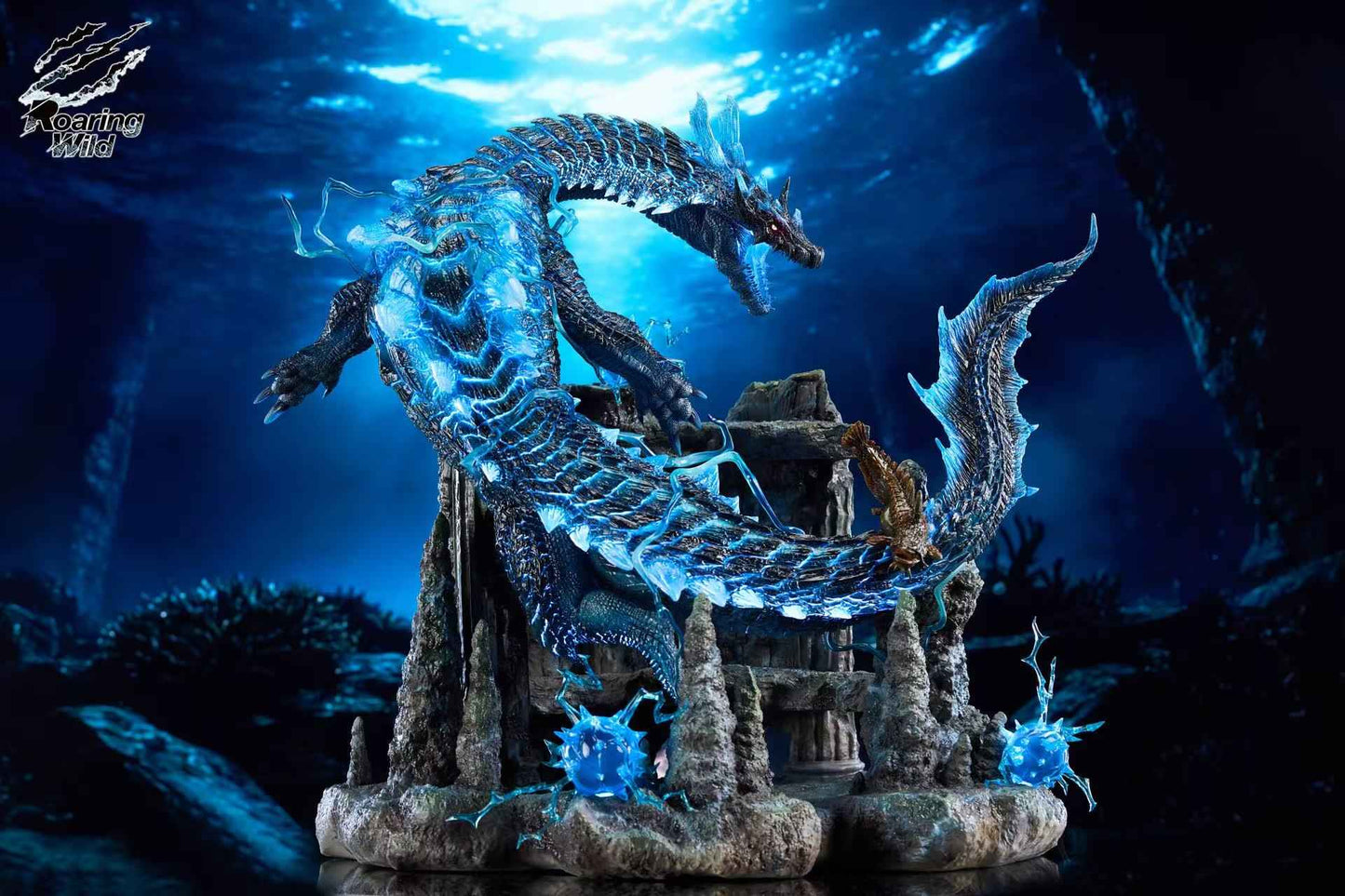 Monster Hunter Roaring Wild Studio Lagiacrus & Abyssal Lagiacrus Resin Statue