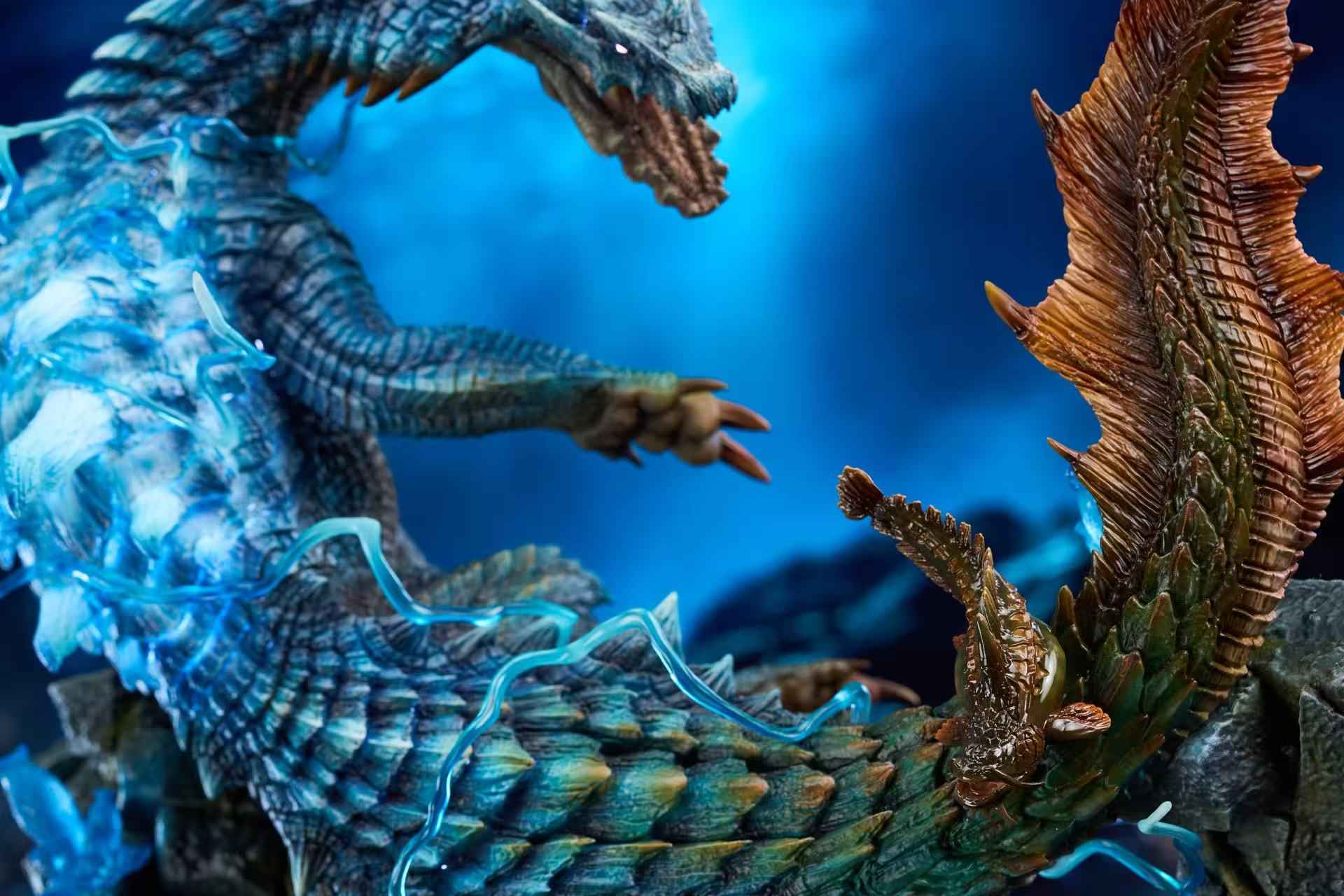 Monster Hunter Roaring Wild Studio Lagiacrus & Abyssal Lagiacrus Resin Statue