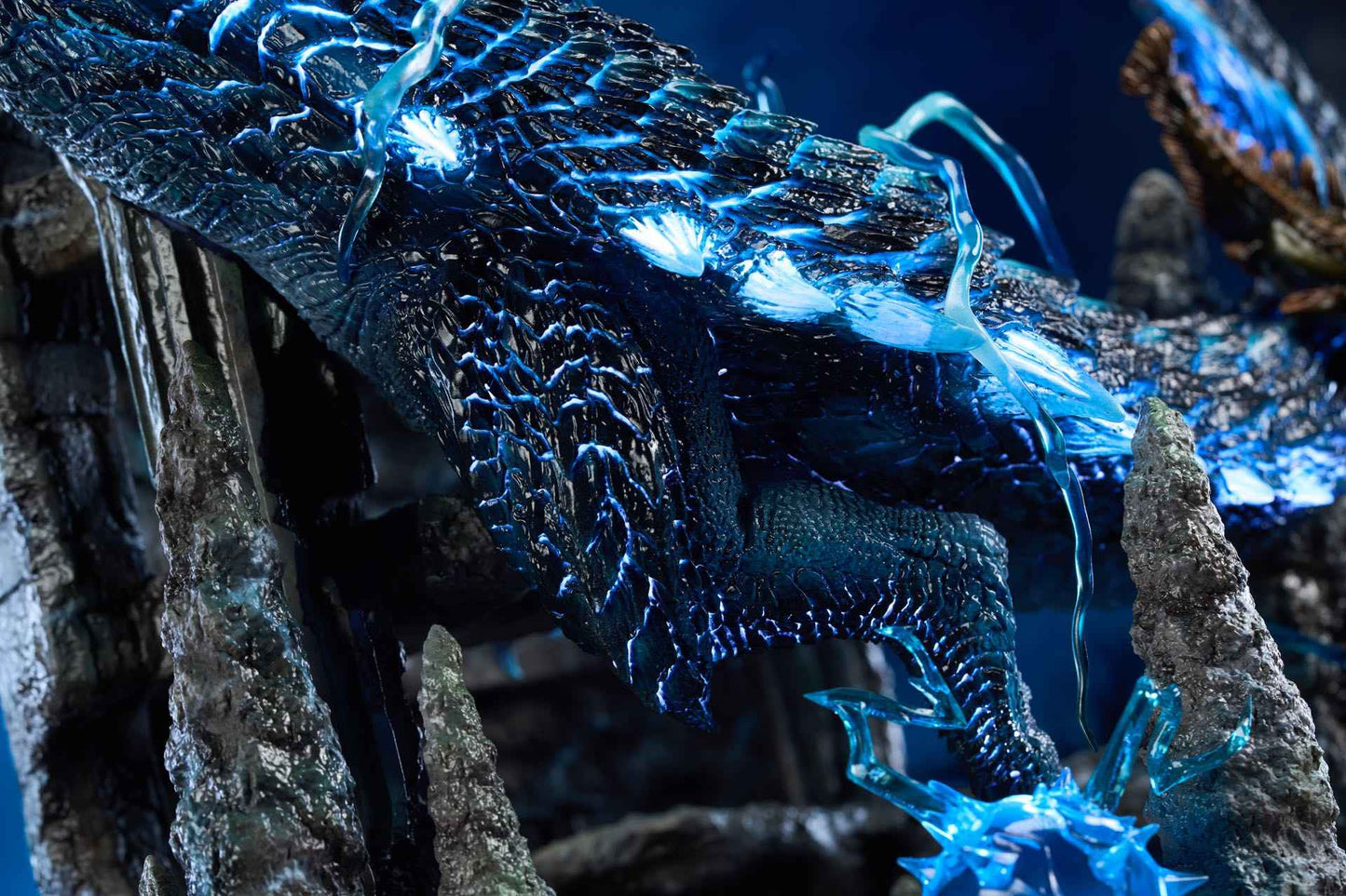 Monster Hunter Roaring Wild Studio Lagiacrus & Abyssal Lagiacrus Resin Statue