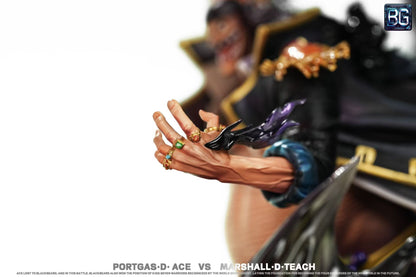 One Piece Badge Studio Portgas D. Ace VS Marshall D. Teach Resin Statue