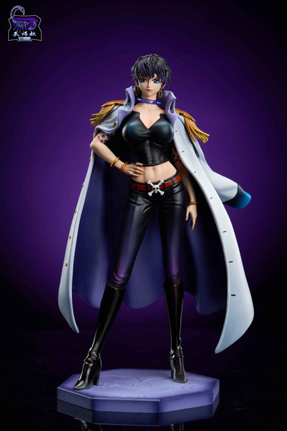 One Piece Tian Xie She Studio Vice Admiral Doll Resin Statue