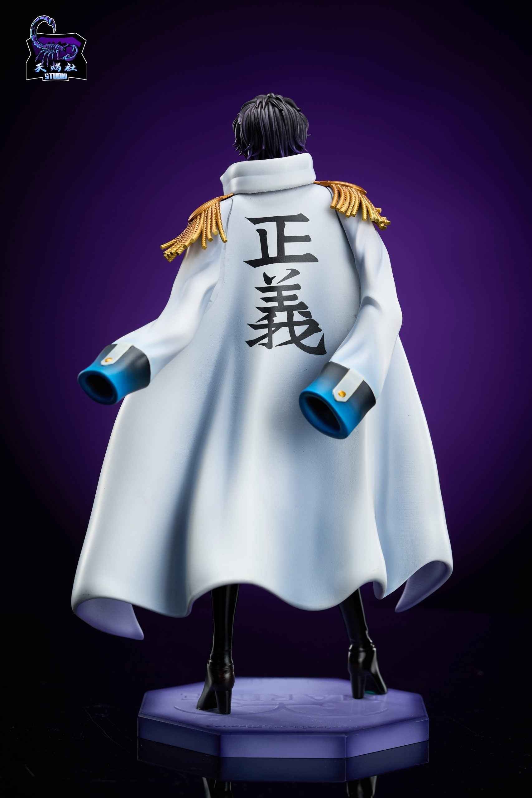 One Piece Tian Xie She Studio Vice Admiral Doll Resin Statue