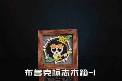 One Piece UNO Studio Emblem Wooden Boxes Resin Statue