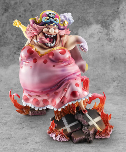 One Piece ~ Megahouse ~ Big Mom Charlotte Linlin Portrait Of Pirates POP Maximum ~ Licensed PVC Figure
