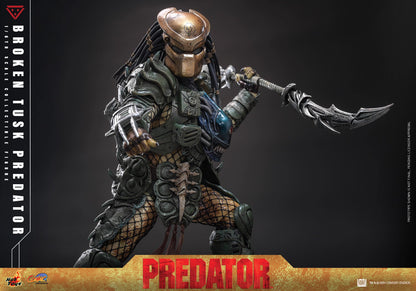 Predator Hot Toys Broken Tusk Predator CMS029 1/6 Licensed Action Figure