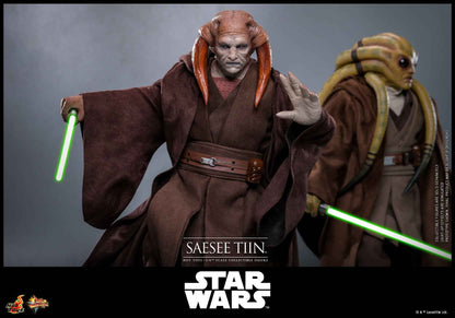 Star Wars Hot Toys Jedi Master Saesee Tiin MMS820 Licensed Action Figure