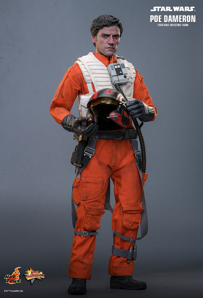 Star Wars Hot Toys  Poe Dameron MMS806 Licensed Action Figure