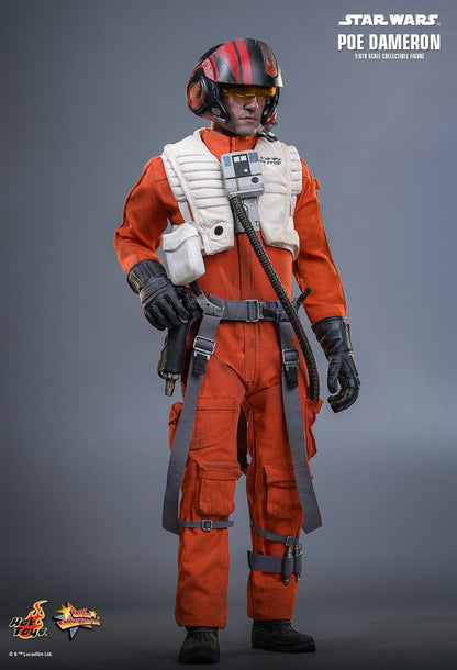 Star Wars Hot Toys  Poe Dameron MMS806 Licensed Action Figure