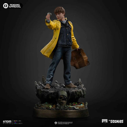 The Goonies Iron Studios Mikey Walsh WBGOO128625-10 1/10 Licensed Resin Statue