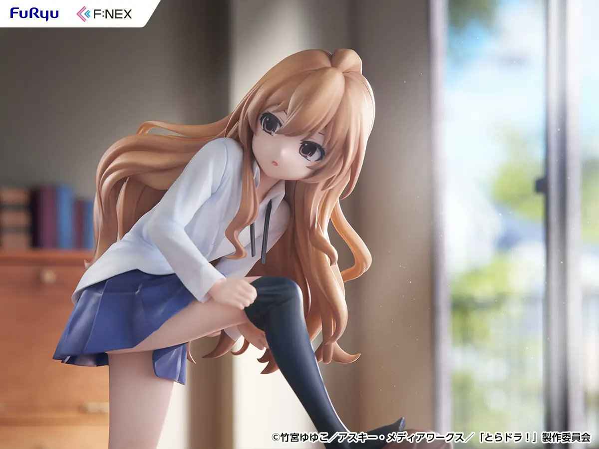 Toradora FuRyu & F:NEX Taiga Aisaka 1/7 Licensed PVC Figure