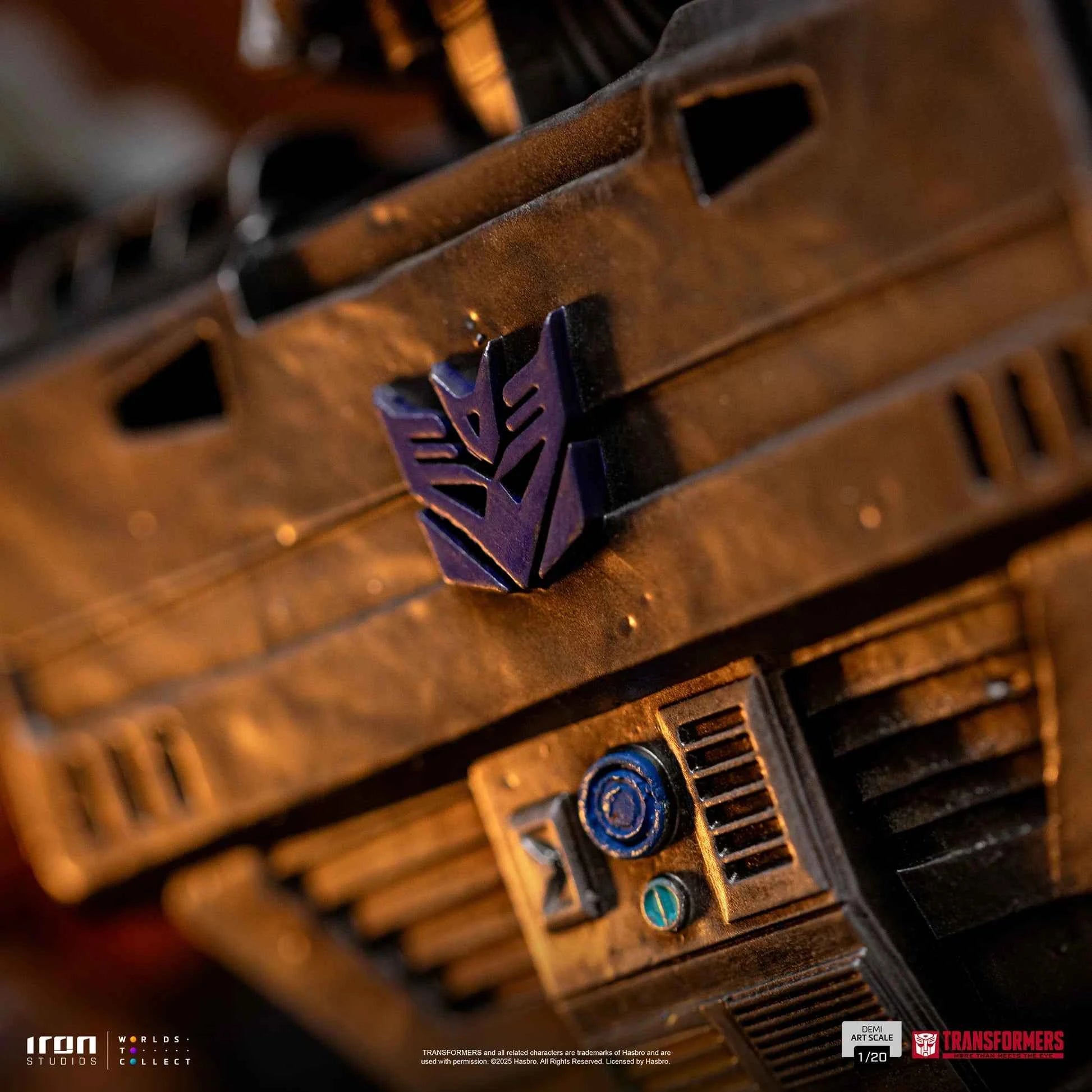 Transformers Iron Studios Megatron Demi Scale HASBR129325-20 1/20 Licensed Resin Statue