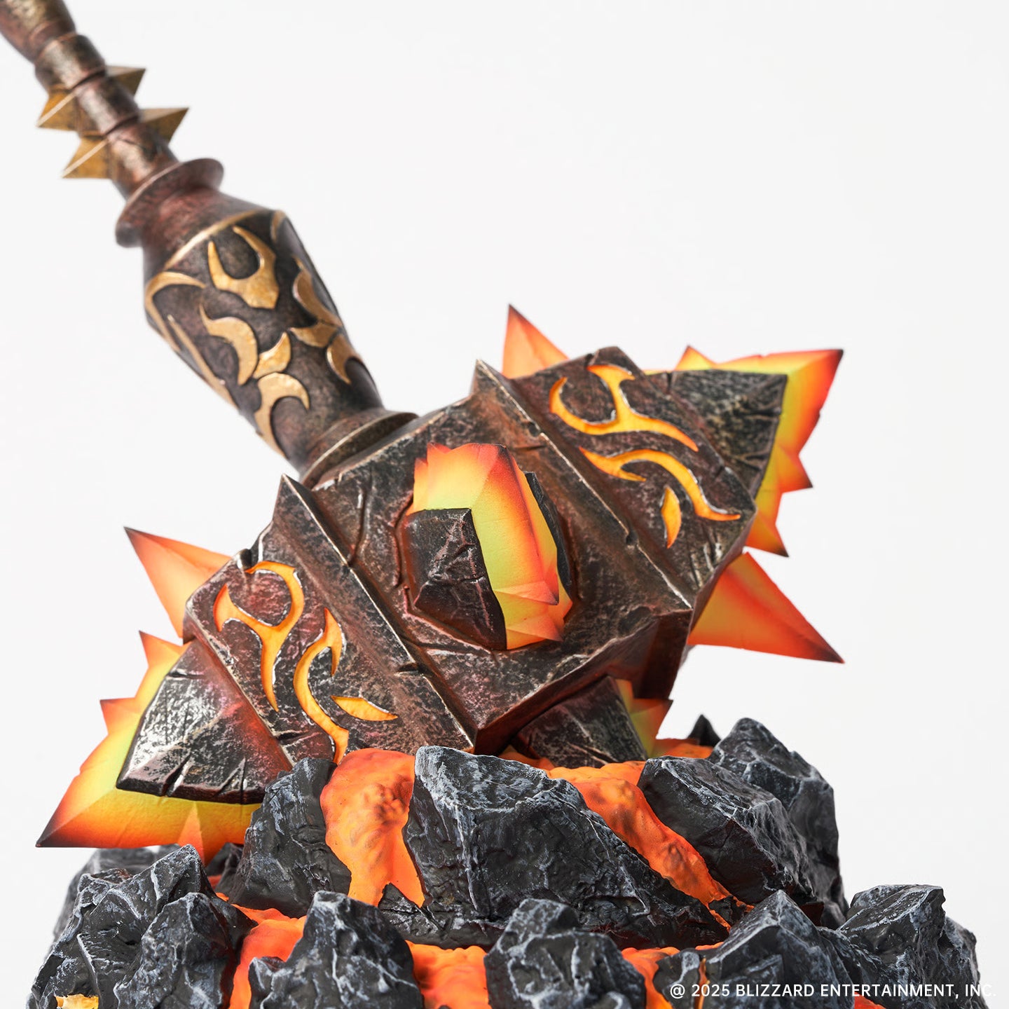 World of Warcraft Blizzard Saphiras Hand of Ragnaros BLZ012 Licensed Resin Statue